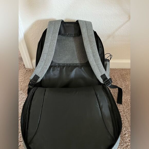 Samsung Gray Tech Backpack - Picture 5 of 7